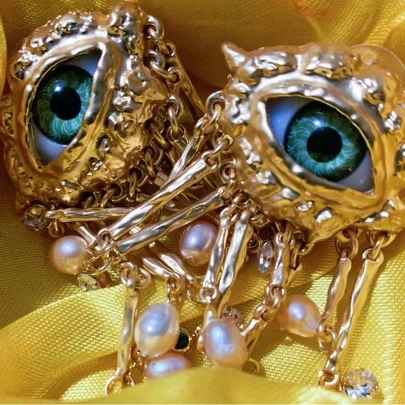 Lovers Eye Victorian Earrings, Women's Vintage Eye Earrings, Baroque-Sty… - Picture 5 of 14